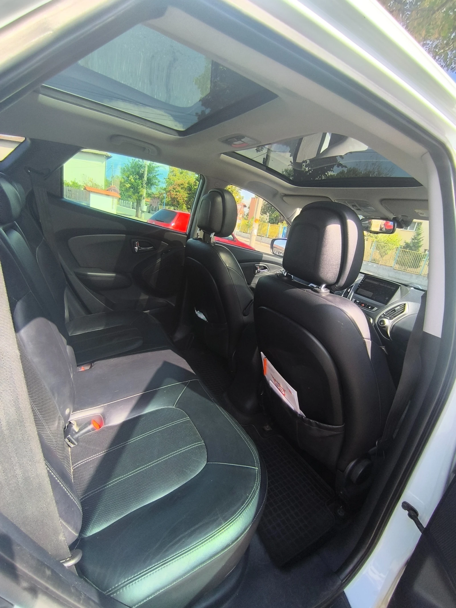 Hyundai IX35 CRDI, снимка 14 - Автомобили и джипове - 56162944