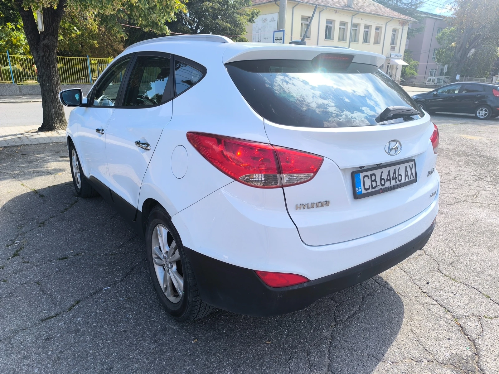 Hyundai IX35 CRDI, снимка 6 - Автомобили и джипове - 56162944