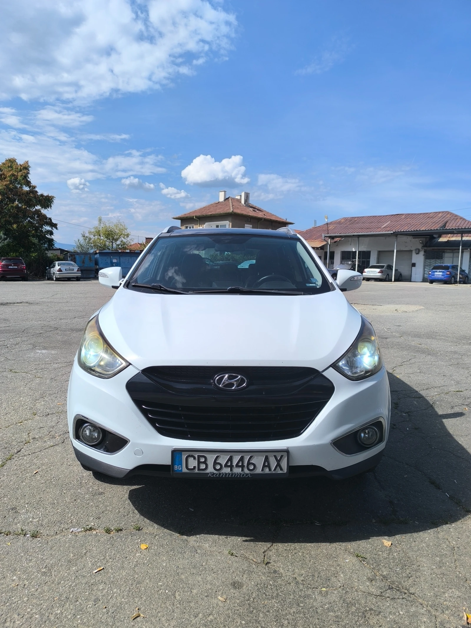 Hyundai IX35 CRDI, снимка 2 - Автомобили и джипове - 56162944
