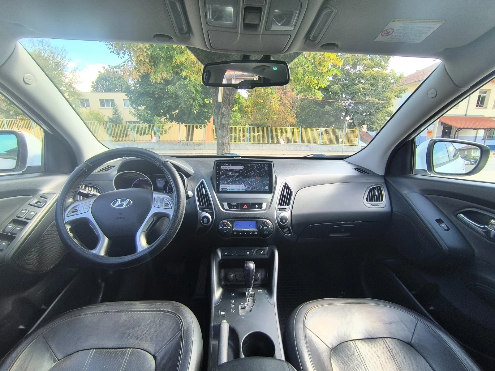 Hyundai IX35 CRDI, снимка 8 - Автомобили и джипове - 56162944