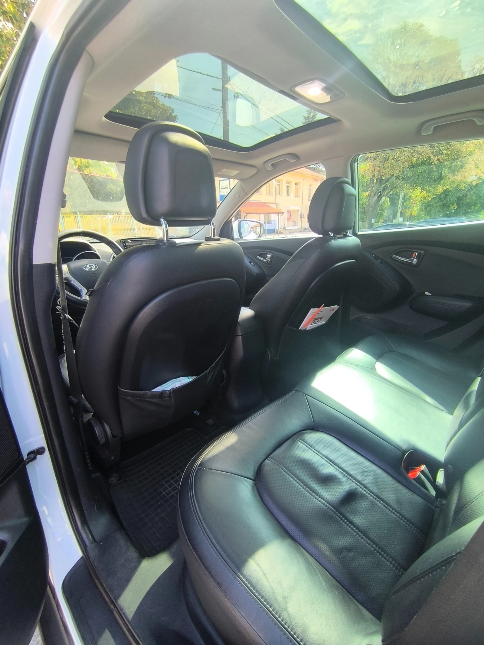 Hyundai IX35 CRDI, снимка 13 - Автомобили и джипове - 56162944