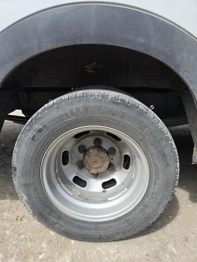 Iveco Daily 6 броя, снимка 12 - Бусове и автобуси - 50225852