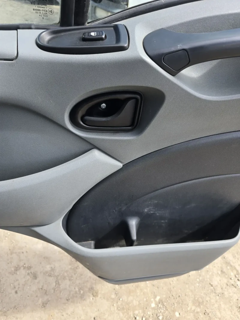 Iveco Daily 6 броя, снимка 16 - Бусове и автобуси - 50225852