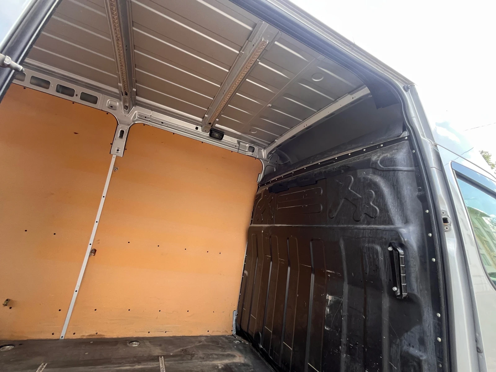 Iveco 35s15 3.0TDI EURO6B KLIMATRONIK - изображение 10