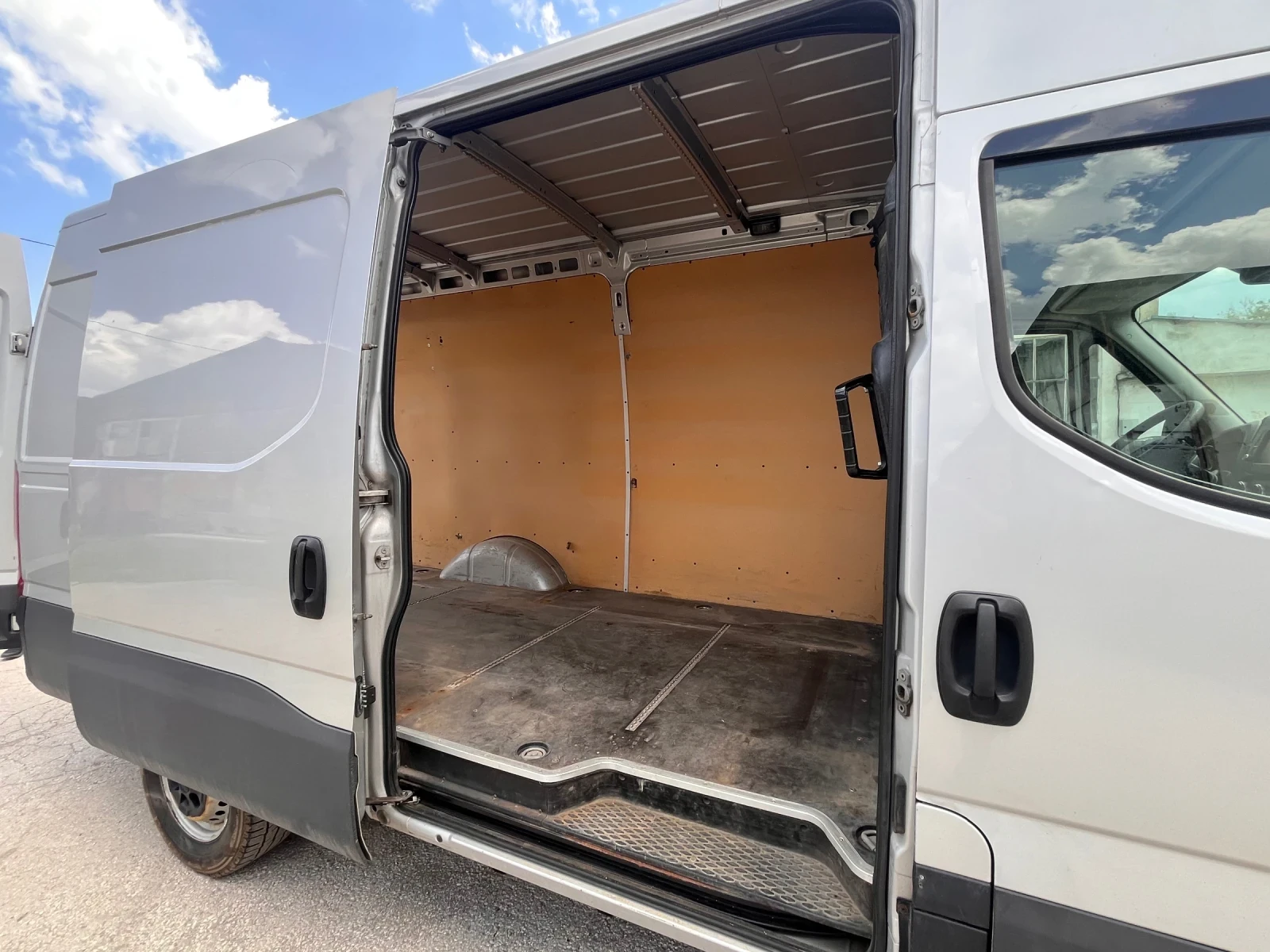 Iveco 35s15 3.0TDI EURO6B KLIMATRONIK - изображение 9