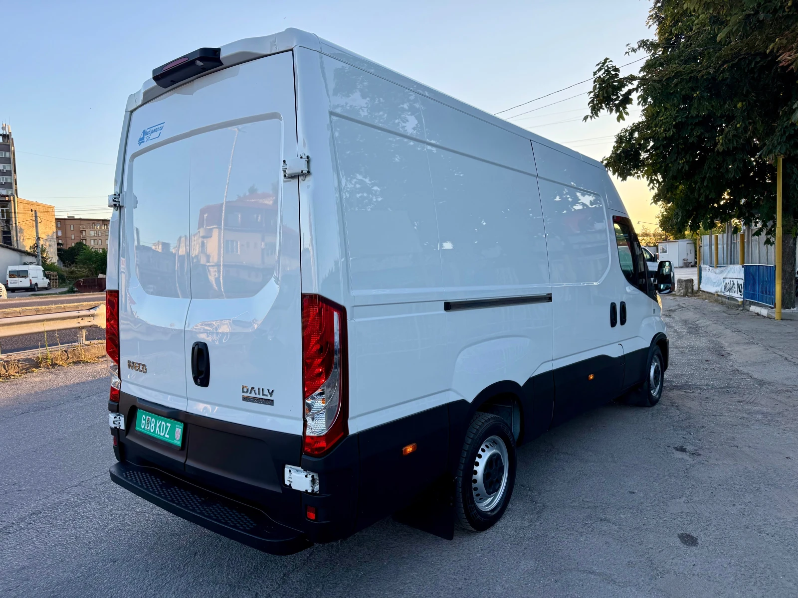 Iveco Daily 35S18 HI MATIC 8 3.0 D, снимка 5 - Бусове и автобуси - 55728319