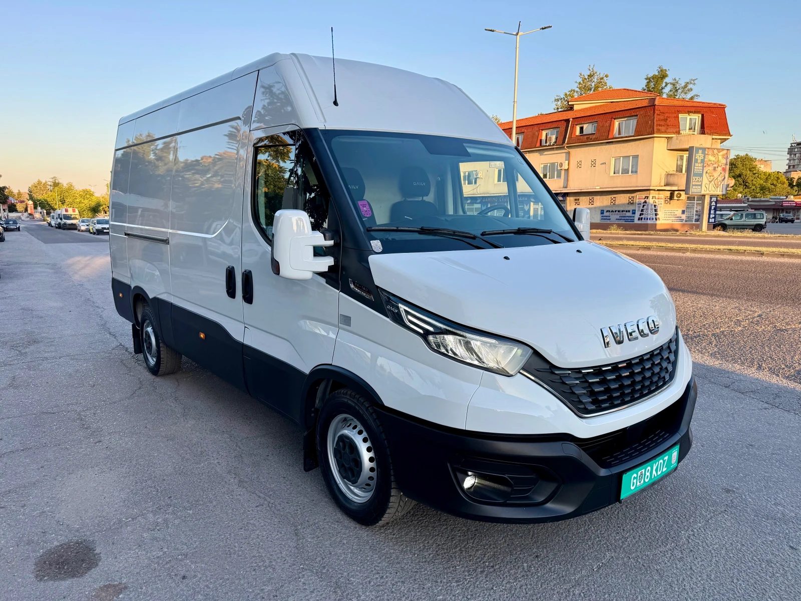 Iveco Daily 35S18 HI MATIC 8 3.0 D, снимка 7 - Бусове и автобуси - 55728319