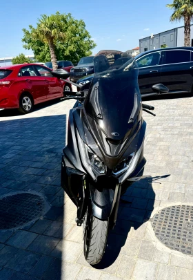  Kymco AK 550