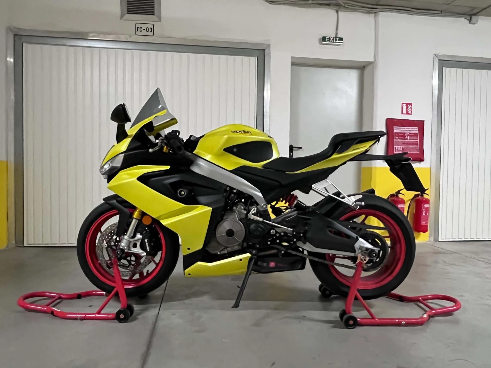 Aprilia Rs 660 2024 Acid Gold | Akrapovic