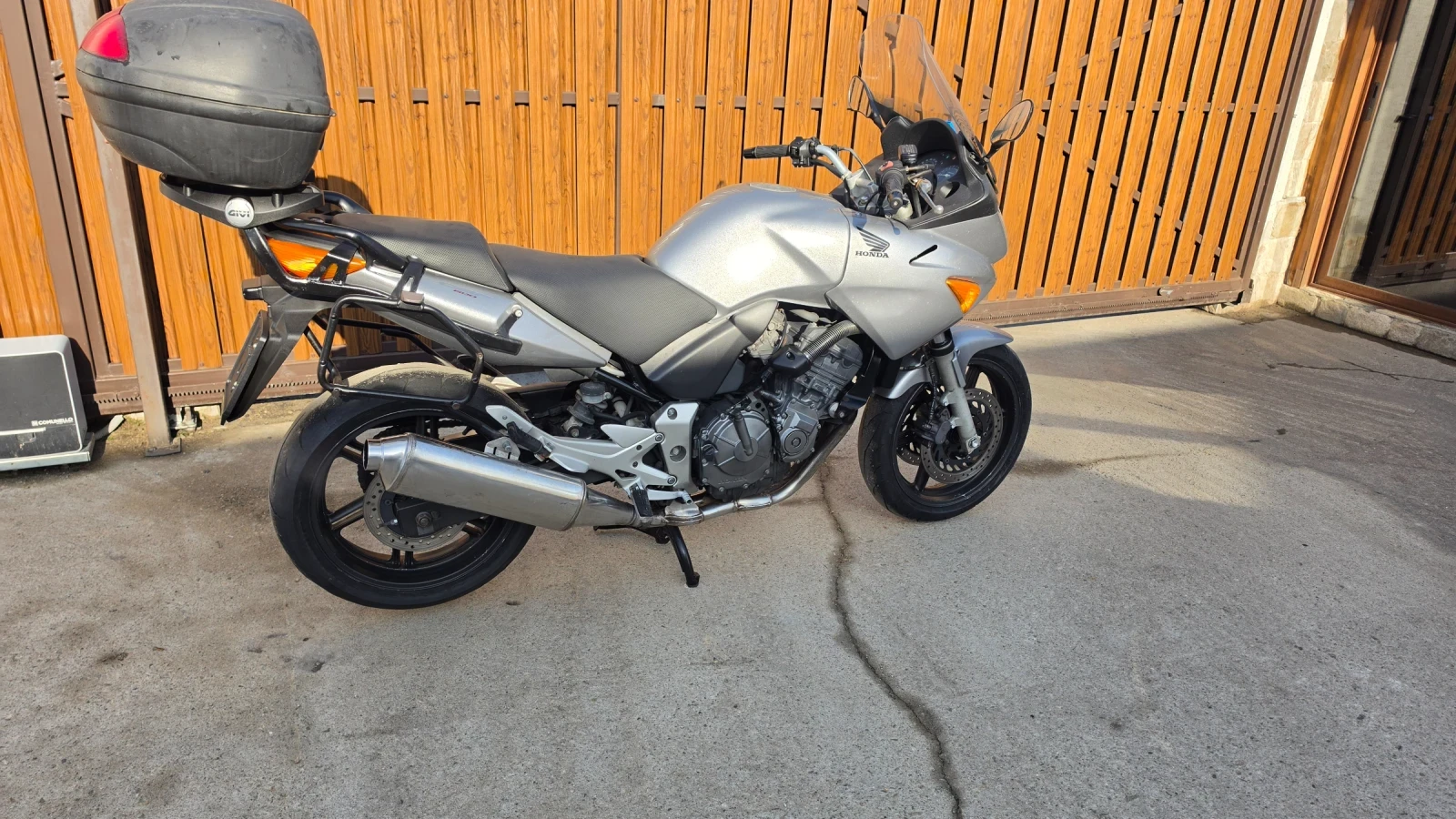 Honda Cbf 600 S, снимка 2 - Мотоциклети и мототехника - 55873048
