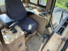 Булдозер Cat, снимка 9