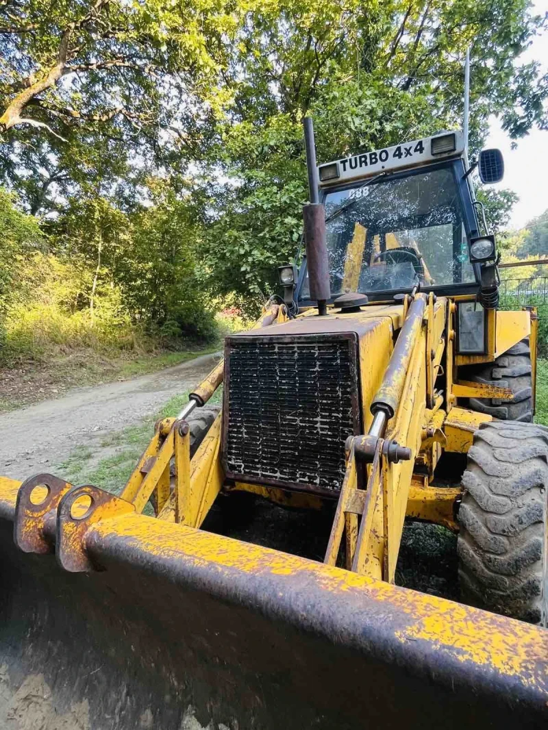 Багер JCB 3CX, снимка 3 - Индустриална техника - 52408873