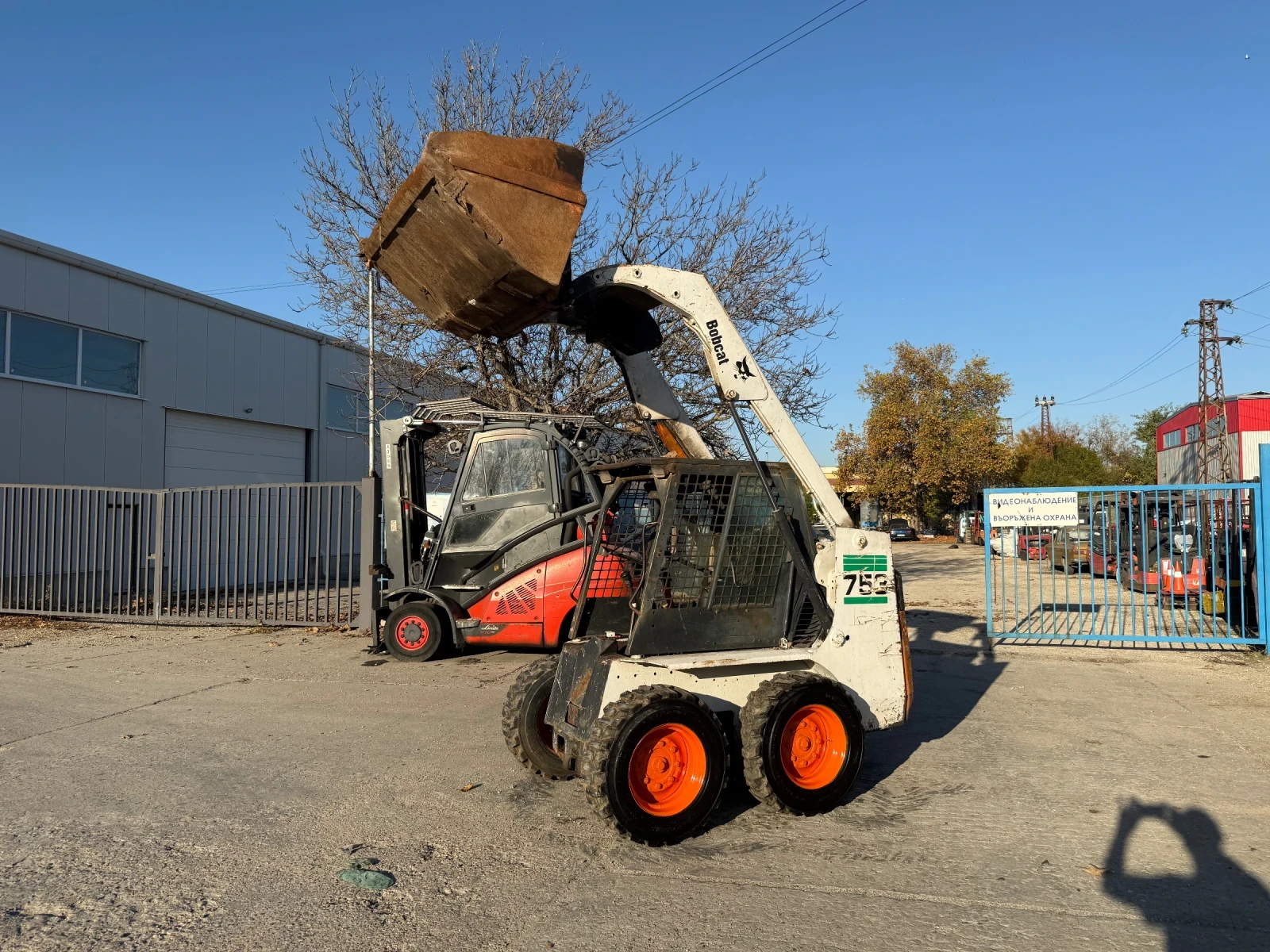 Мини челни товарачи Bobcat 753 - изображение 2