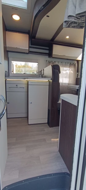 Обява за продажба на Кемпер Ford Benimar 463 Tessoro  ~49 800 EUR - изображение 7