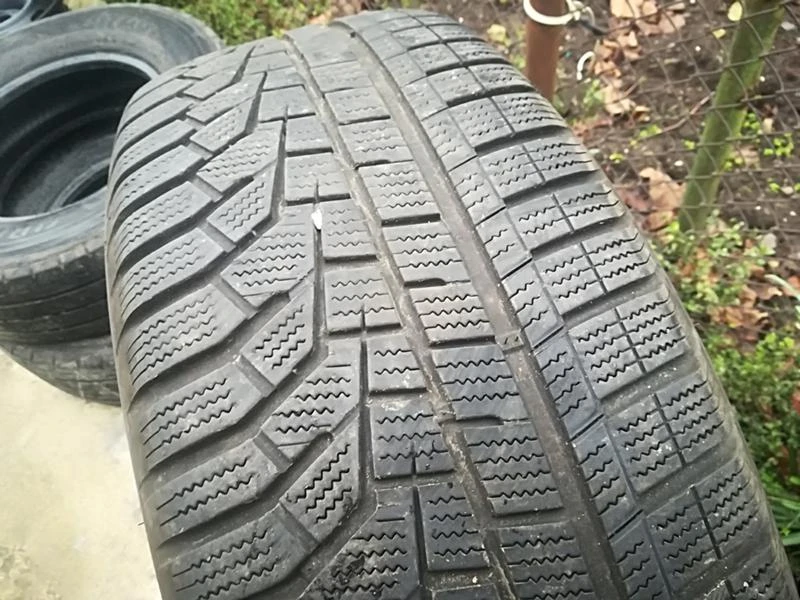 Гуми Зимни 255/60R18, снимка 4 - Гуми и джанти - 23636103