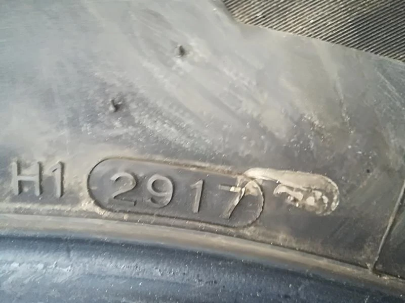 Гуми Зимни 255/60R18, снимка 8 - Гуми и джанти - 23636103