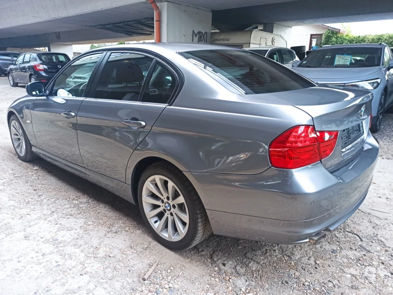 BMW 320 FACELIFT+ AUTOMATIC+ PARKTRONIC, снимка 8 - Автомобили и джипове - 45805381