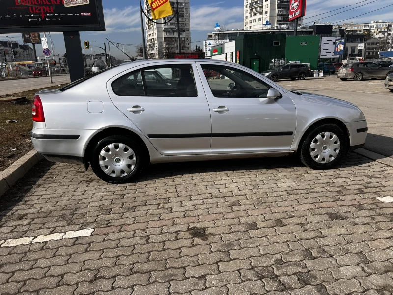 Skoda Octavia 1.9 TDI, снимка 4 - Автомобили и джипове - 48864279