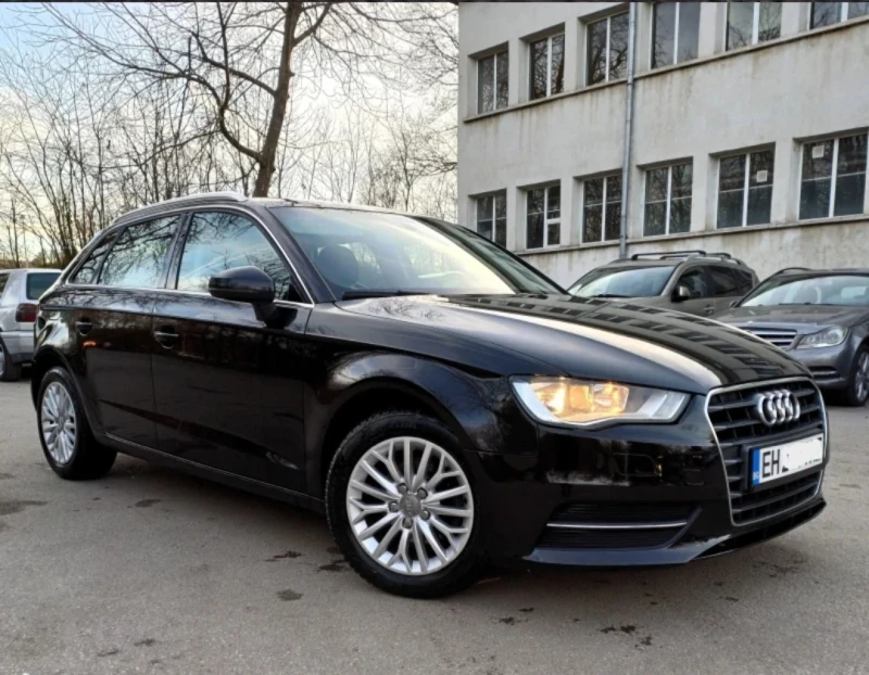 Audi A3 1.6TDI, кожа, 6ск, Ambition, снимка 2 - Автомобили и джипове - 48947972