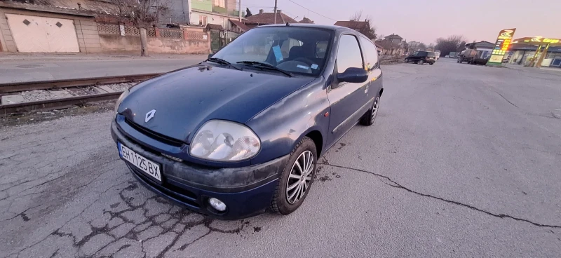 Renault Clio 2, снимка 2 - Автомобили и джипове - 49127539