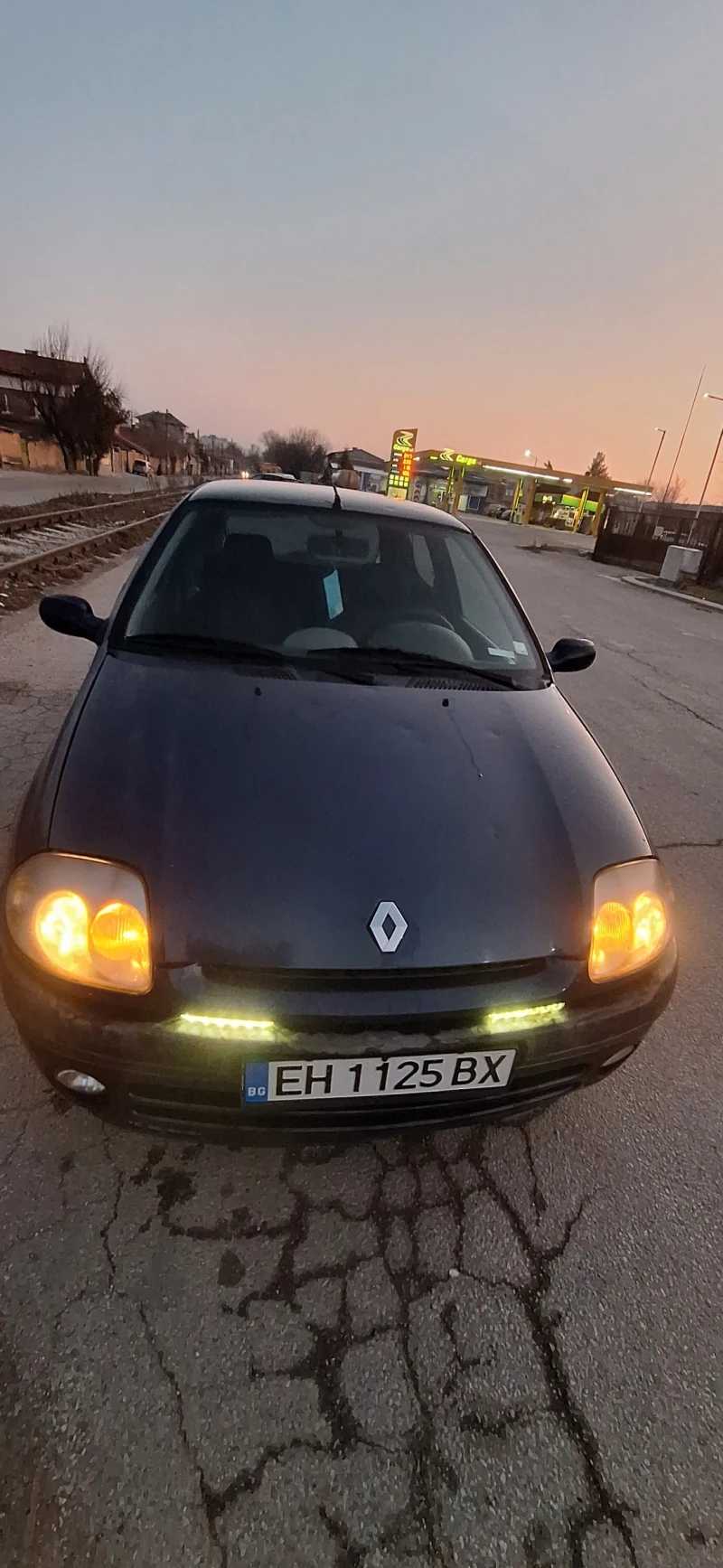 Renault Clio 2, снимка 13 - Автомобили и джипове - 49127539