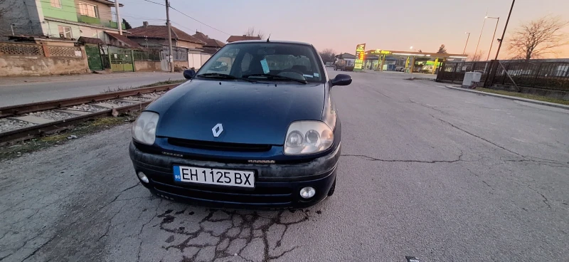 Renault Clio 2, снимка 1 - Автомобили и джипове - 49127539