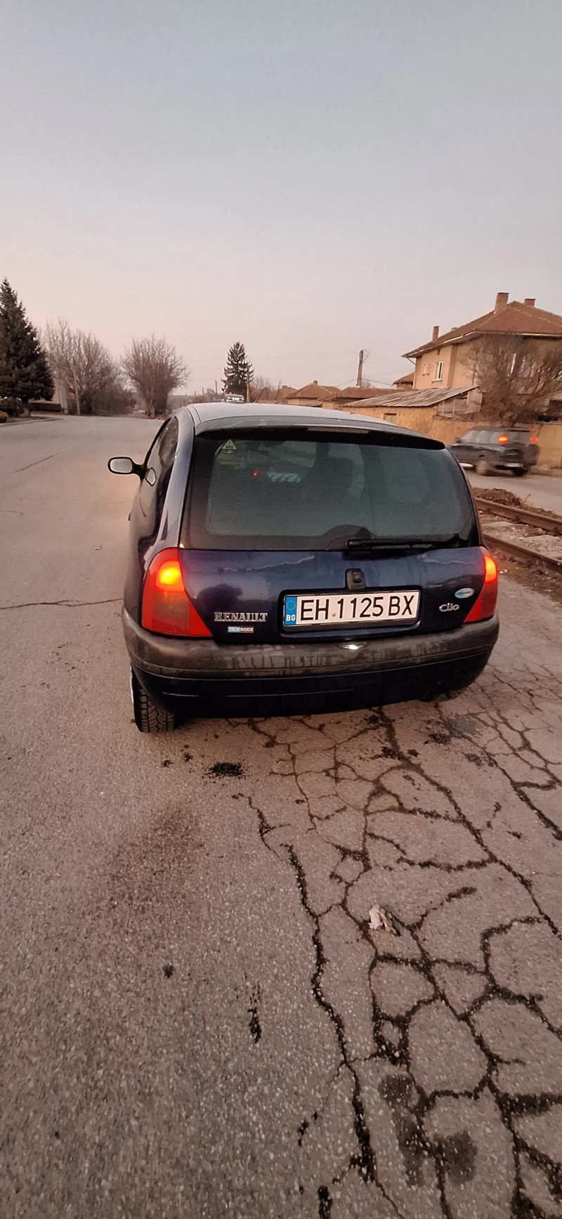 Renault Clio 2, снимка 7 - Автомобили и джипове - 49127539