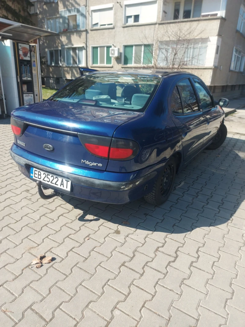 Renault Megane 1.6 16v.90кс., снимка 3 - Автомобили и джипове - 49359209