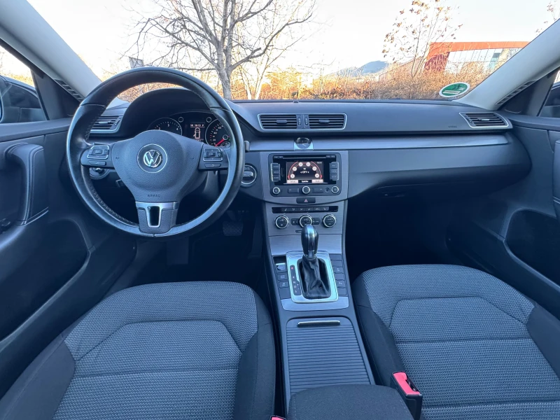 VW Passat 2.0TDI* Highline* DSG* Navi, снимка 11 - Автомобили и джипове - 49433644