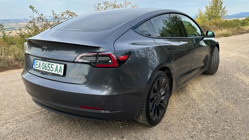 Tesla Model 3 Performance термопомпа-подарък зимни гуми с джанти, снимка 5 - Автомобили и джипове - 52161022