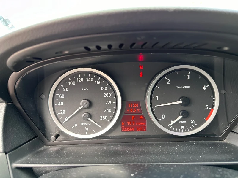 BMW 525, снимка 4 - Автомобили и джипове - 51993124