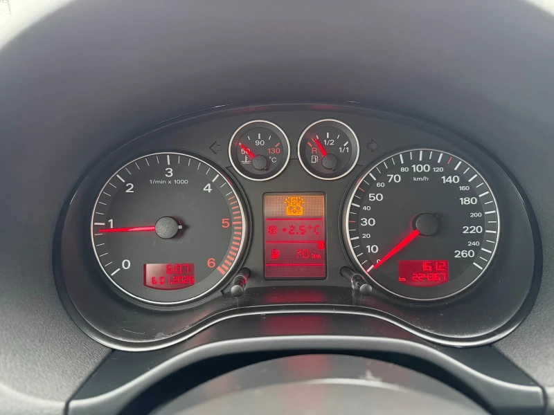 Audi A3 2.0TDI-140PS, снимка 13 - Автомобили и джипове - 53026201