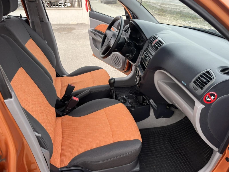 Kia Picanto 1.1I 65кс 89 000км КЛИМАТИК , снимка 10 - Автомобили и джипове - 53566343