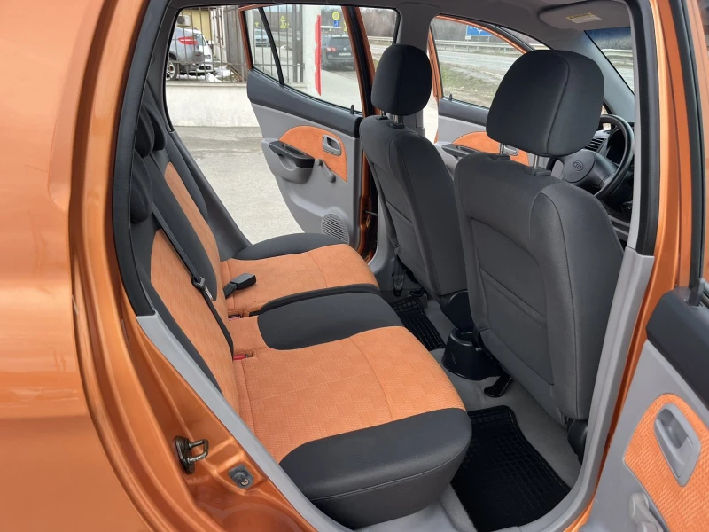 Kia Picanto 1.1I 65кс 89 000км КЛИМАТИК , снимка 9 - Автомобили и джипове - 53566343