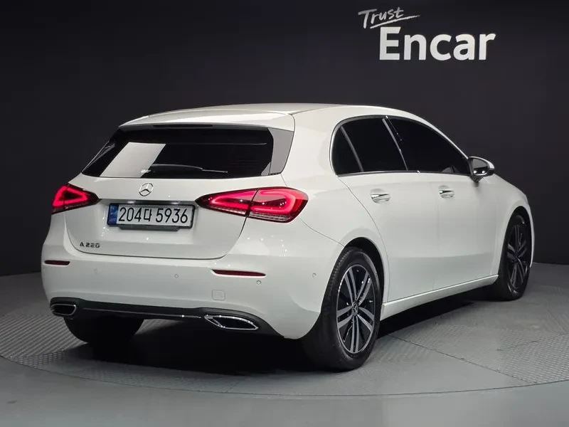 Mercedes-Benz A 220 W177 , снимка 2 - Автомобили и джипове - 55790232