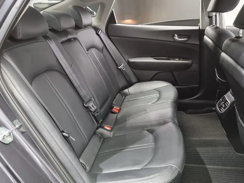 Kia K5 2.0 Prestige - САМО 30% АВАНС, снимка 12 - Автомобили и джипове - 55796069