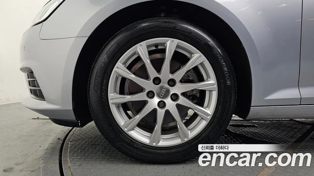 Audi A4, снимка 5 - Автомобили и джипове - 56080949