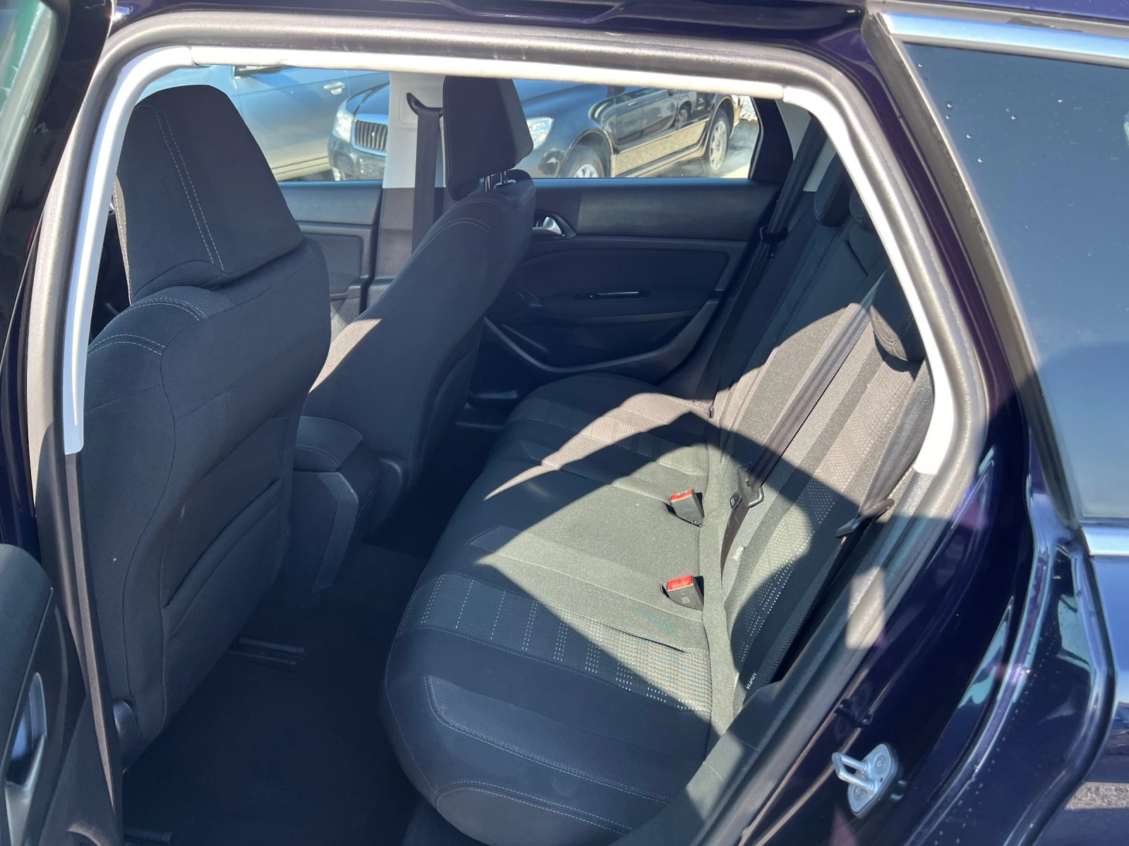 Peugeot 308 1.2i 130k.c. | Mobile.bg   12