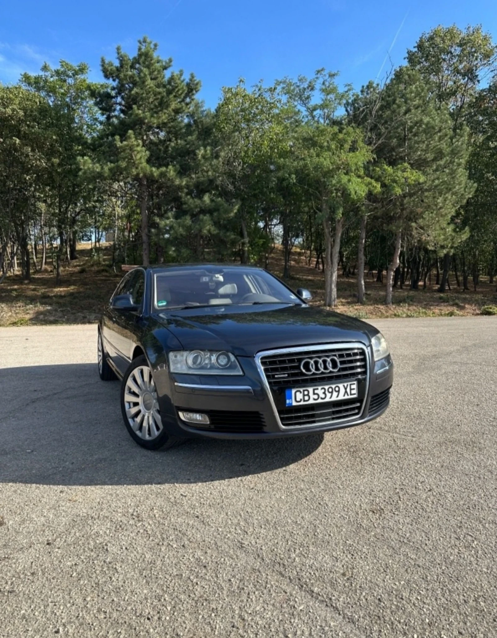 Audi A8 4.2 - изображение 2