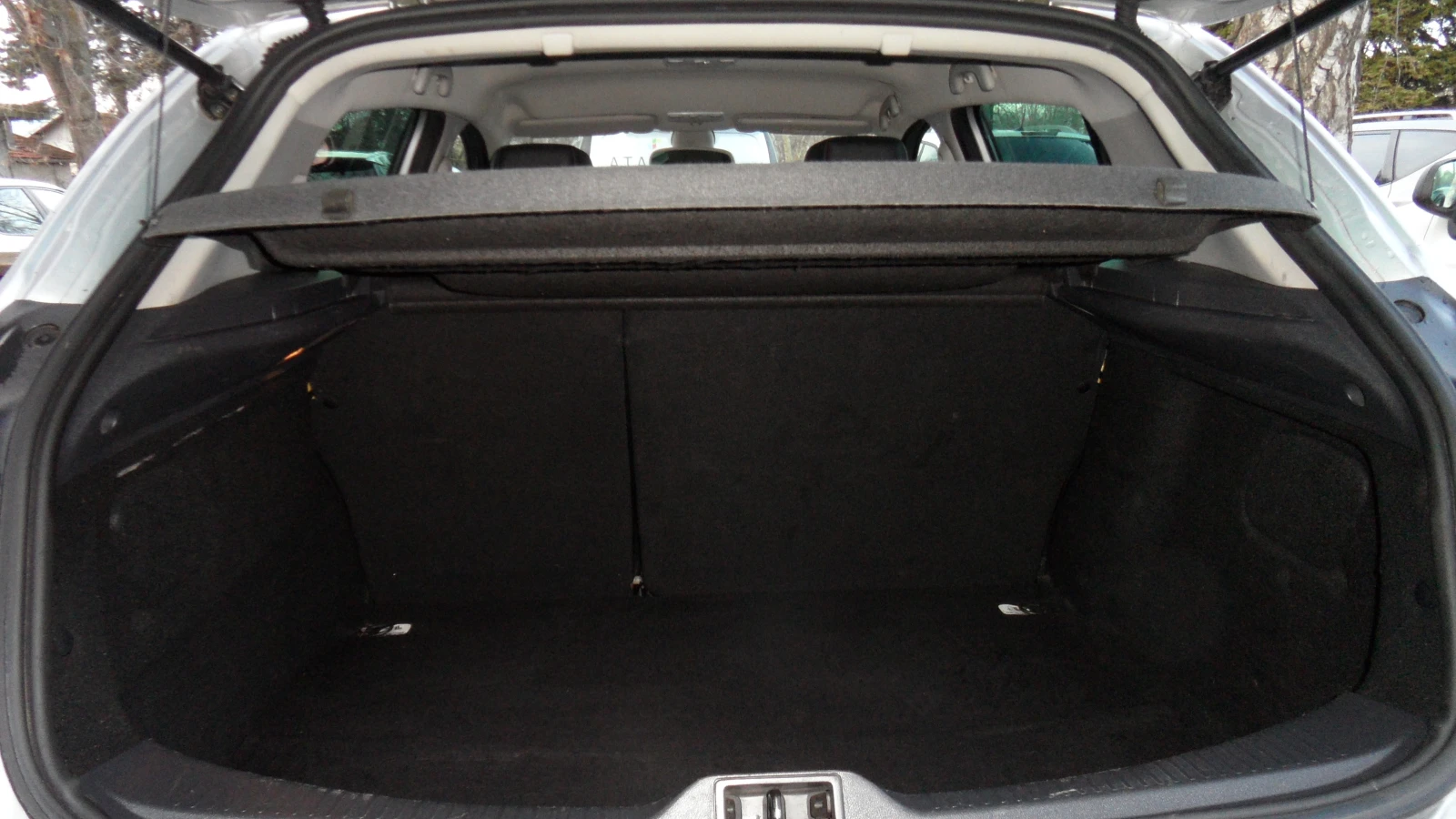 Renault Megane АВТОМАТИК /NAVI, снимка 7 - Автомобили и джипове - 53261398