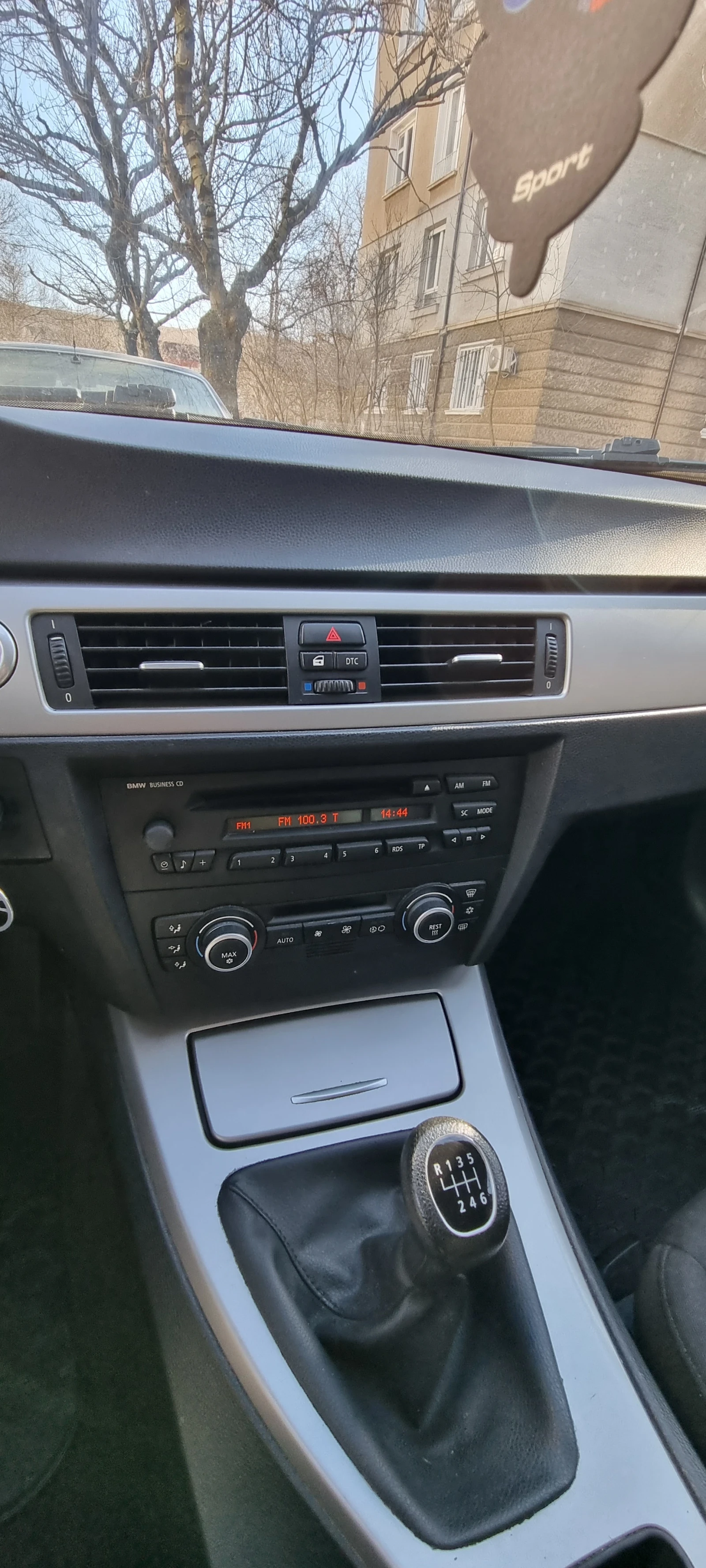 BMW 318 E90, снимка 16 - Автомобили и джипове - 53775318