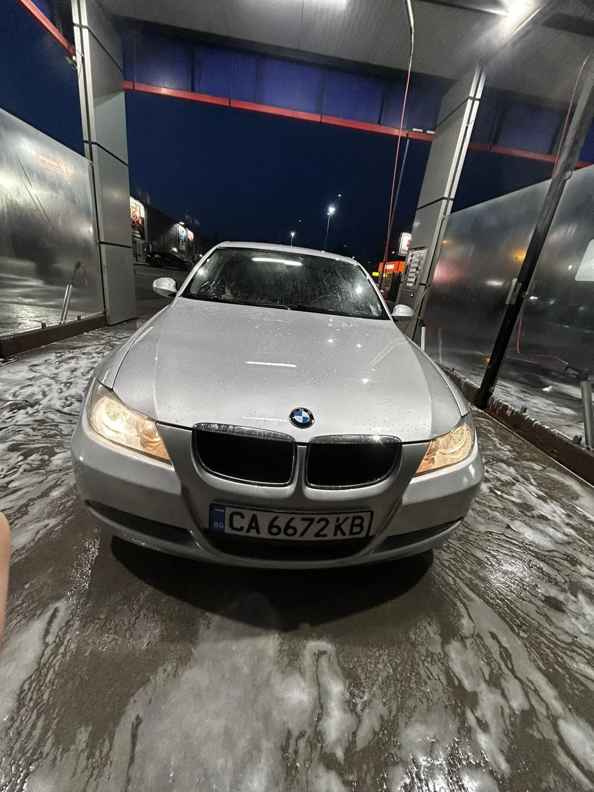 BMW 318 E90, снимка 17 - Автомобили и джипове - 53893457