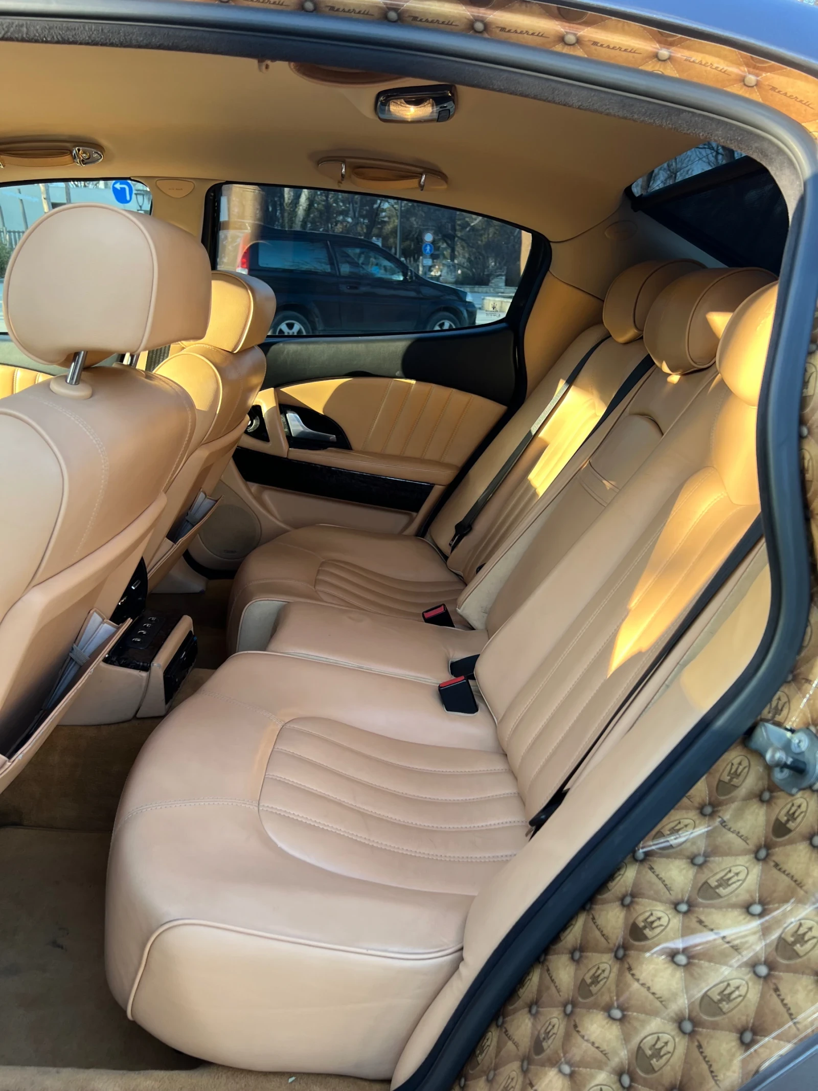 Maserati Quattroporte 4.2 V8 Газ/Бензин  , снимка 12 - Автомобили и джипове - 53713841