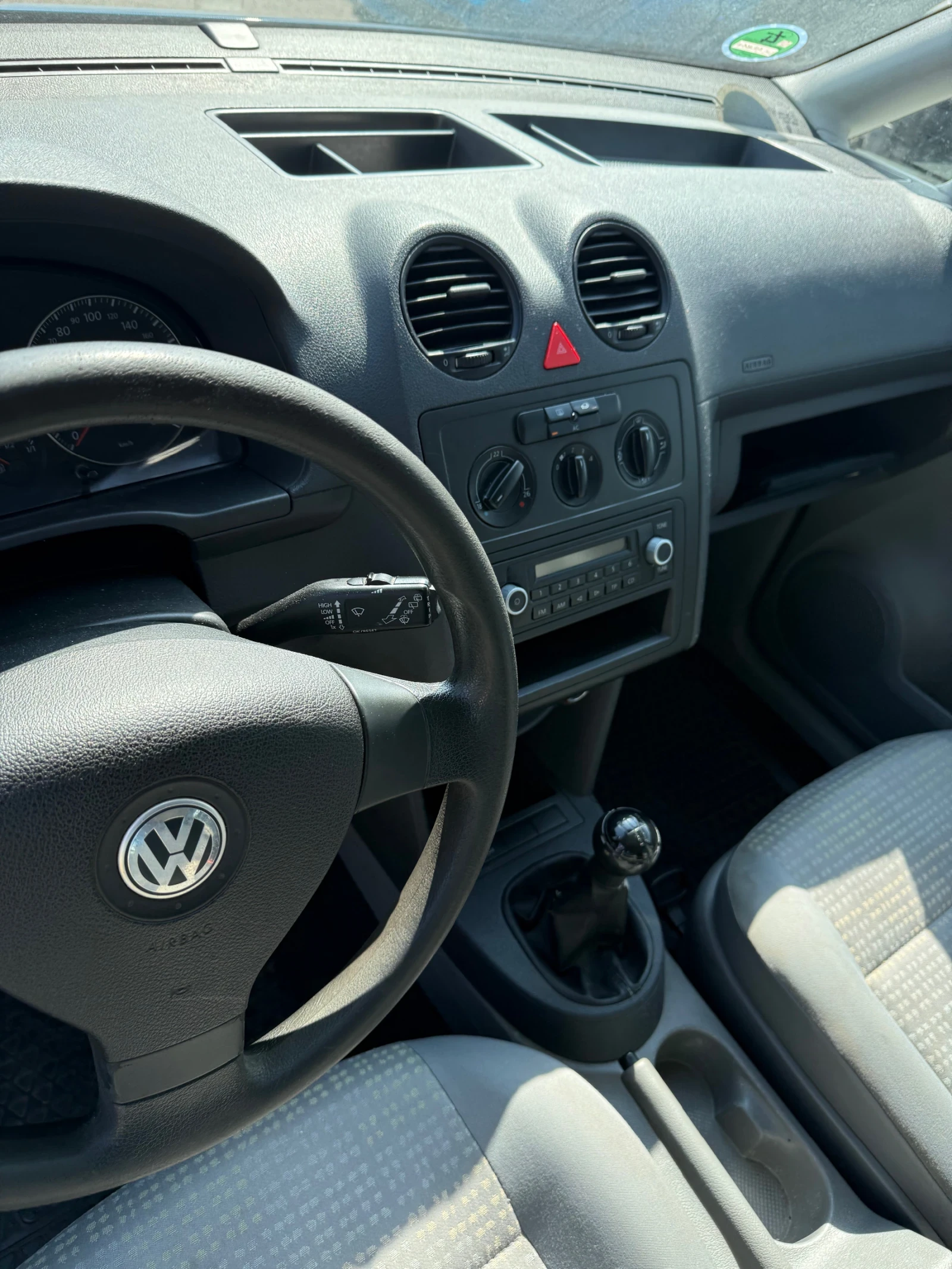 VW Caddy, снимка 9 - Автомобили и джипове - 54171981