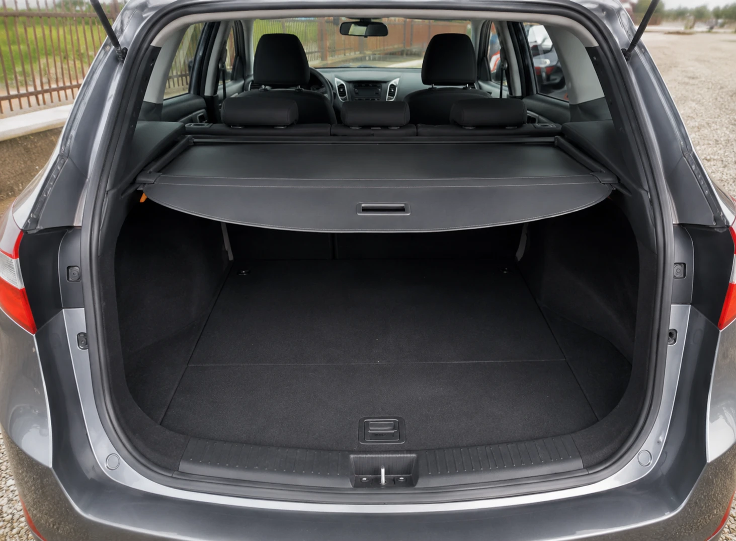 Hyundai I30 1.6 CRDi Automatic, снимка 5 - Автомобили и джипове - 54863904