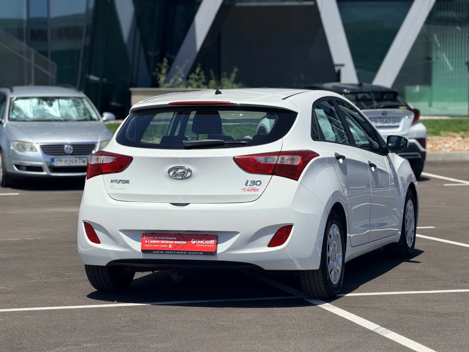 Hyundai I30 1.4 Бензин-Лизинг през Уникредит по95 евро, снимка 6 - Автомобили и джипове - 55087599