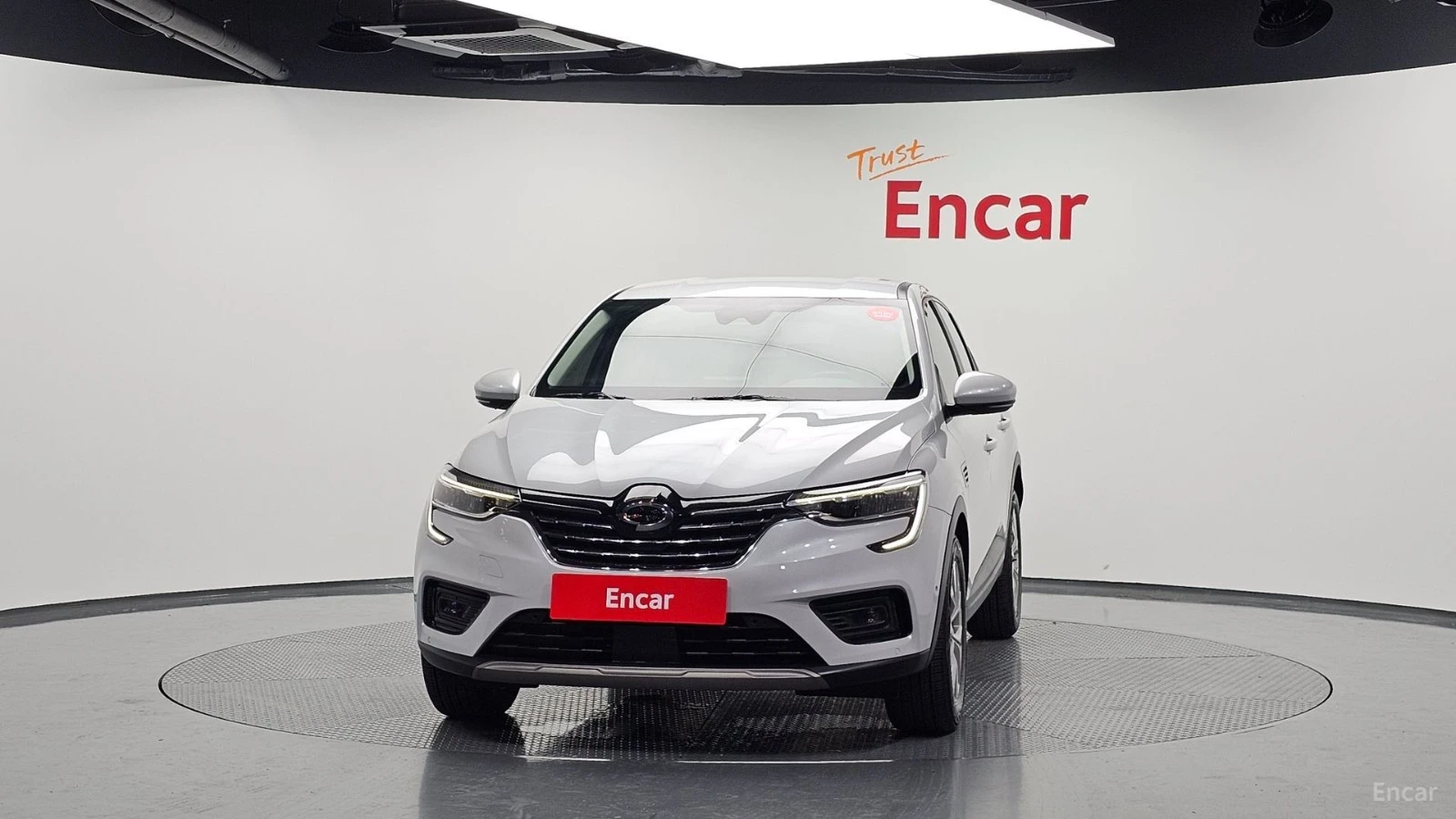 Renault Arkana 1.6GTe* КОЖА* ПОДГРЕВ* КАМЕРА* LANE ASSIST* , снимка 3 - Автомобили и джипове - 55623977