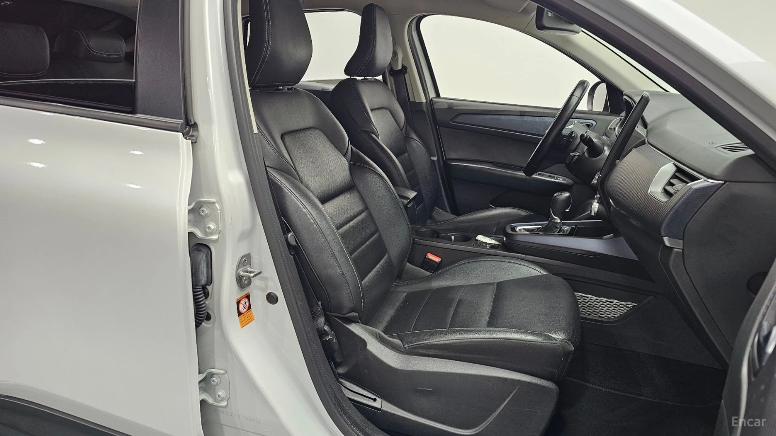 Renault Arkana 1.6GTe* КОЖА* ПОДГРЕВ* КАМЕРА* LANE ASSIST* , снимка 10 - Автомобили и джипове - 55623977