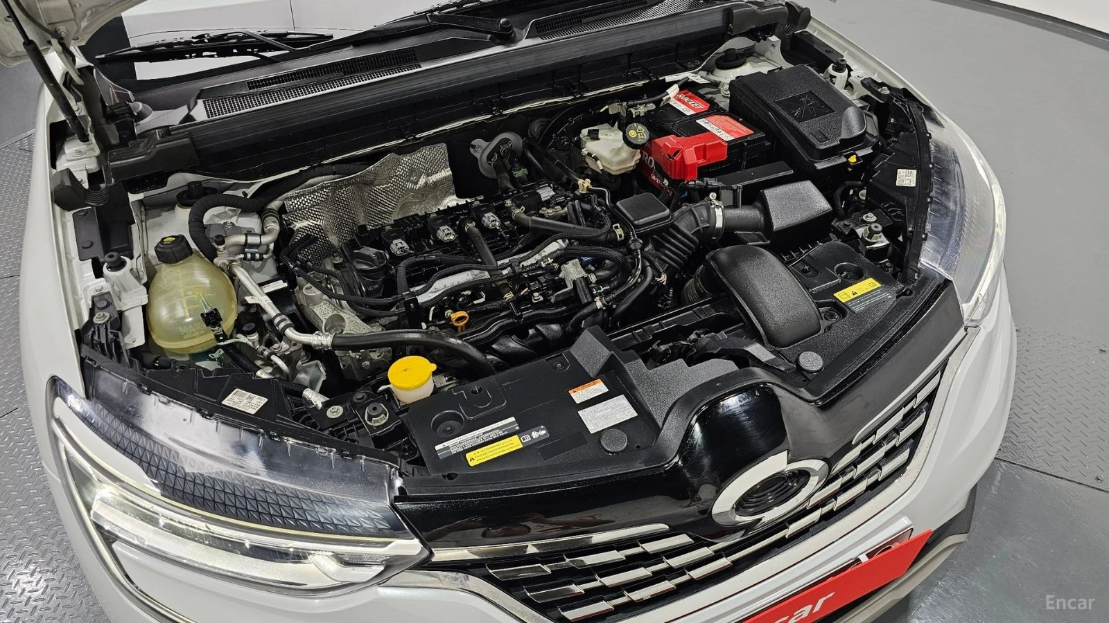 Renault Arkana 1.6GTe* КОЖА* ПОДГРЕВ* КАМЕРА* LANE ASSIST* , снимка 5 - Автомобили и джипове - 55623977