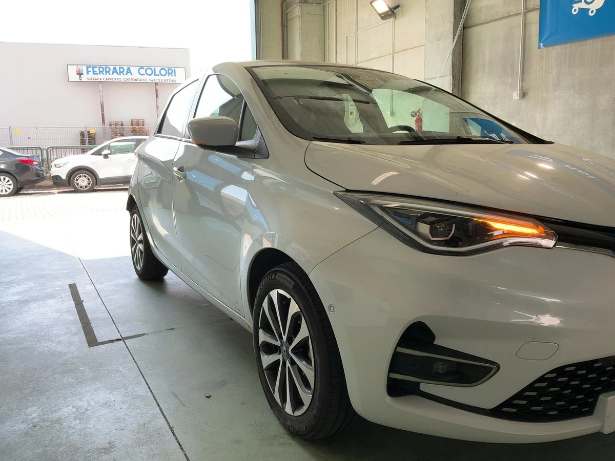Renault Zoe R135 INTENSE Гаранция, снимка 3 - Автомобили и джипове - 56047628